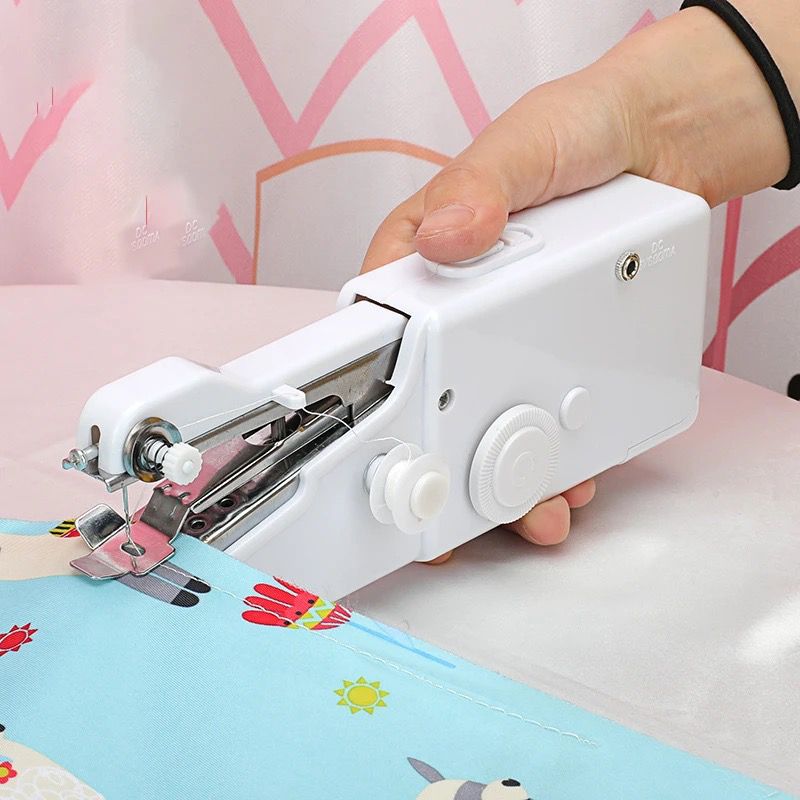 MAQUINA DE COSER PORTATIL